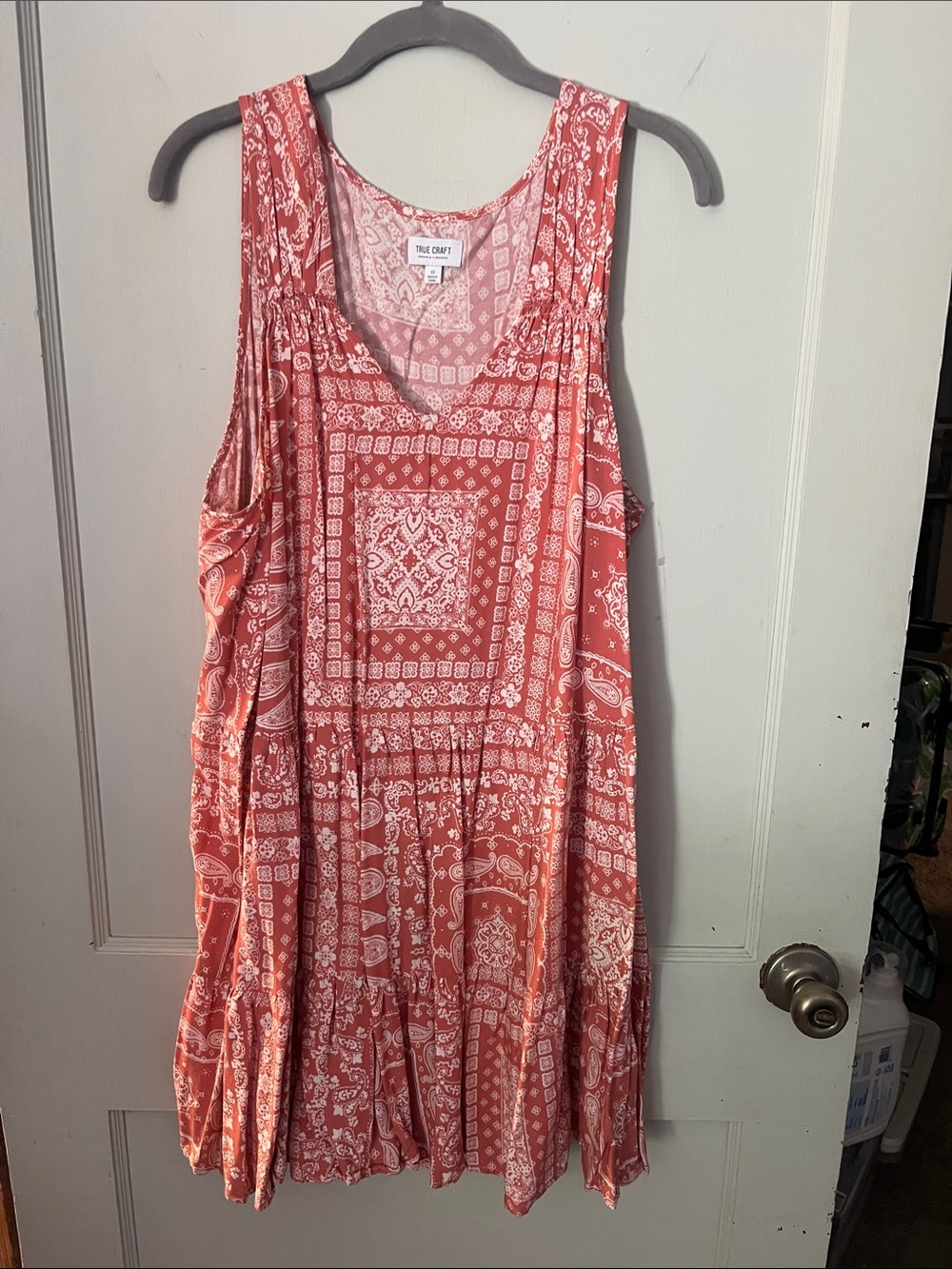 True Craft Coral Paisley Sleeveless Midi Dress